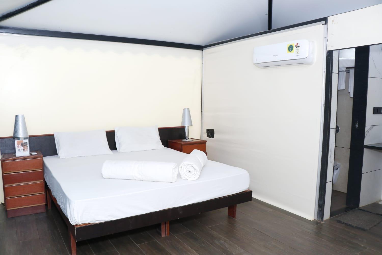 Vits Roccia Hill Resort And Adventure Park, Navapur Songadh Exterior photo