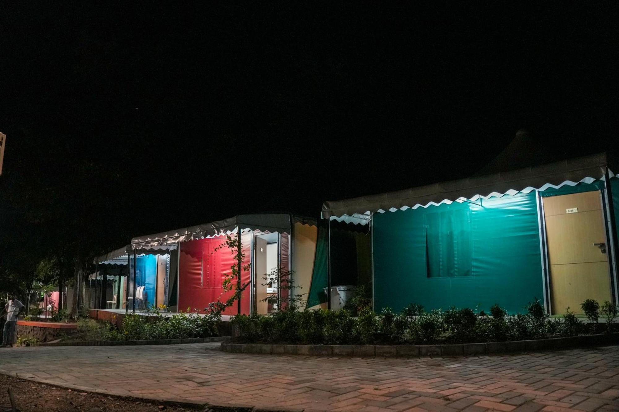 Vits Roccia Hill Resort And Adventure Park, Navapur Songadh Exterior photo